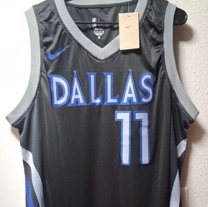 Kyrie Irving Dallas Mavericks Jersey